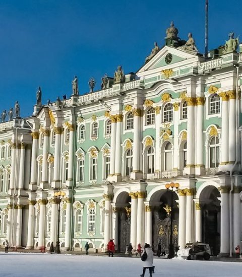 Guide francophone Saint petersbourg Russie